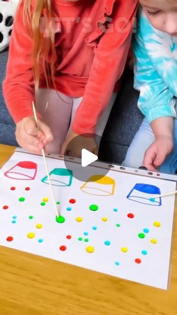 Best Kids Activities on Instagram: "Moving water color sort activity 💦👩‍🎨 MOVING WATER I have no explanation other than it's magic. The colored water droplets glide around the plastic perfectly! ( cc @exploralearn ) ⠀ ⠀ ⠀ SHARE 👉👉👉 ✨SHARE 👉👉👉✨⠀ ⠀ ⠀ ⬇️⬇️⬇️⬇️⠀ ⠀⠀ ✨ 👉 EXPLORE our collection of educational games and toys that stimulate fun and learning! SHOP NOW link in our bio 🔗🙋‍♀️⠀ ⠀ ⠀ ⠀ ⠀⠀ ⁣➡️ Like ❤️, Share 👥, and Save this post for later! 👉⁣⠀⠀⠀⠀ ⠀⠀⠀⠀ ⁣⁣🌺If you have a child's heart, you will also have their mind. 🌺⠀⠀⠀⠀ ⁣⠀⠀⠀⠀ ⁣📷 Follow for more fun ideas like this one! 😍⠀⠀ ⠀ ⠀ ⠀ ⠀ #childrensart #learningthroughplay #kidsartideas #homeschool #preschool #diy #littleartist⠀⠀ ⠀ ⠀ ⠀" Fun With Colours Activity, Saving Water Activities, Creative Activity For Kindergarten, Activities For Winter For Kids, Water Activities Kindergarten, More Less Activities Preschool, Water Fun Activities For Preschool, School Agers Activities Daycare, Celebration Activities For Preschoolers