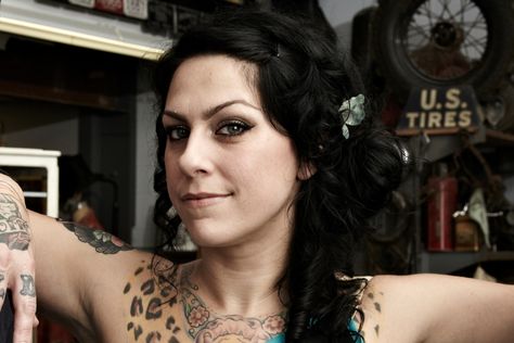 American Pickers star Danielle Colby admits she felt 'bizarre and flawed' in new bikini post after Frank Fritz firing Danielle Colby, American Pickers, Colby, On Set, Google Images, Image Search, I Am Awesome, Felt, Stars