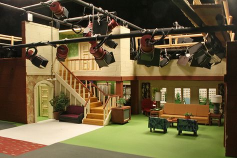 Bewitched set Movie Studio Set, Bewitched Tv Show, Tv Set Design, Television Set, Elizabeth Montgomery, Tv Set, Movie Studio, Green Room, Old Tv Shows