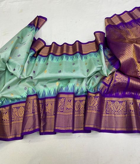 NEW BEAUTIFUL AND EXCLUSIVE GADWAL PATTU SAREES WITH LATEST UNIQUE KANCHI TEMPLE BORDER TRADITIONAL THREAD CHECKS BUTTA WITH RICH PALLU AND CONTRAST BLOUSE💥💥💥💥💥💥💥💥 *PRICE:9000+$* *DUSSEHRA SALE✨💥* ACTYUAL PRICE:9999+$ 💥🌸💥🌸💥🌸💥🌸💥🌸💥🌸💥🌸 Gadwal Pattu Sarees Latest, Gadwal Pattu Sarees, Latest Blouses, Contrast Blouse, Blouse Price, Pattu Sarees, Silk Sarees, Temple, Checks