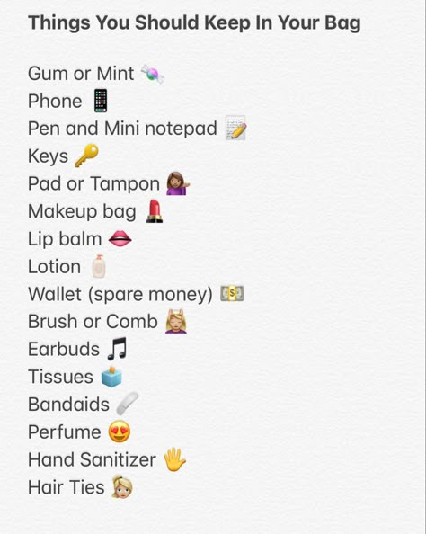 College 1st Day Outfit, First Day Of School Backpack Essentials, First Day Of School Packing List, Outfits For First School Day, First Day Of School Bag Essentials, School Bag Essentials List, First Day Of New School Tips, What To Bring On The First Day Of School, First Day Of School Glow Up