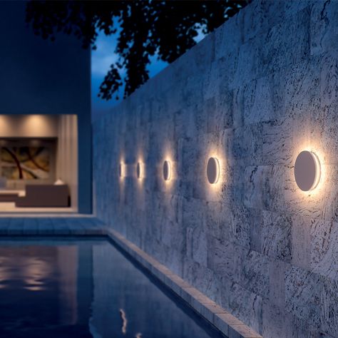 Outdoor Round Lights, Boundary Wall Lights, Boundary Wall Lighting, Plywood Lighting, Exterior Beach House, Outdoor Lighting Ideas, Architectural Lighting Design, Circular Lighting, Tv Backlight