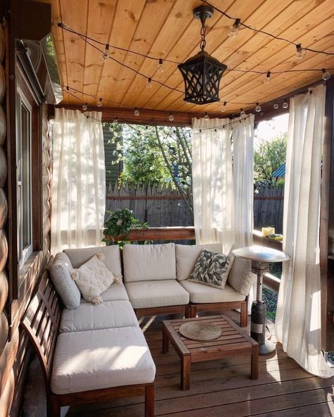 Top 26 Screened Porch Ideas for a Stylish & Comfy Outdoor Retreat - placeideal.com Cozy Outdoor Porch Ideas, Small Outdoor Screened In Patio Ideas, Narrow Screened In Porch, Enclosed Porch Ideas, Screen Porch Ideas, Covered Porch Ideas, Small Screened In Porch, Enclosed Patio Ideas, Closed In Porch