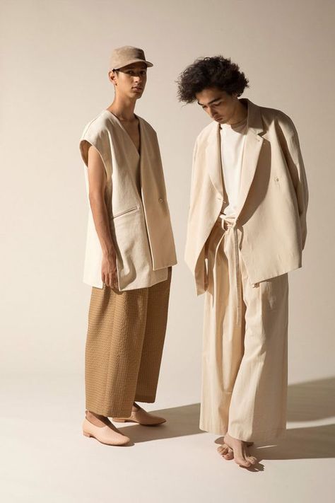 Summer Japanese Fashion, Minimalist Mens Fashion, Japanese Fashion Minimalist, 2024 Mens Fashion, Minimal Classic Style, Minimal Stil, Minimalist Moda, Minimalist Fashion Men, Minimalist Men