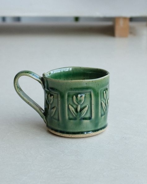 ⚡️remember⚡️ Floral Coffee Mug, Handmade Ceramic Coffee Mugs, Hand Made Cup, Handmade Coffee Mugs, Ceramic Taco Holder, Hand Made Mugs, Stamped Ceramics, Cool Mugs Ceramics, Handmade Ceramic Mug