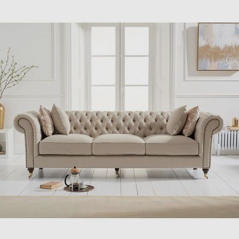 Beige Sofa Living Room, Chesterfield Sofa Living Room, Sofa Chesterfield, Chic Sofa, Corner Sofa Set, Living Room Sofa Design, Sofa Set Designs, Beige Sofa, Sofa Colors