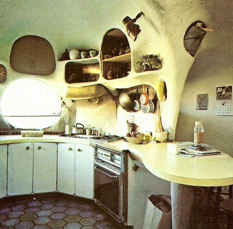 Round Windows, Casa Hobbit, Earth Bag Homes, Earthship Home, Natural Homes, Adobe House, Bohemian House, Cob House, Hobbit House