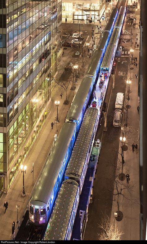 Public Transport Aesthetic, Transport Aesthetic, Urban Background, Commander Cody, Chicago Transit Authority, Chicago Aesthetic, Train Station Architecture, Chicago L, Chicago Pictures