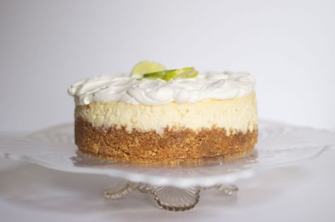 Key Lime Cheesecake Lime Cheesecake Recipes, Key Lime Cheesecake, Lime Cheesecake, Key Lime, Healthy Dessert, Perfect Food, Let Them Eat Cake, Cheesecake Recipes, Graham Crackers