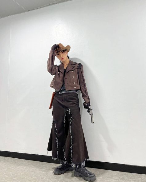 Ateez Cowboy Concert Outfit, Kpop Cowboy Outfit, Ateez Seonghwa Outfit, Ateez Cowboy Outfit, Seonghwa Outfit Inspired, Kpop Cowboy, Ateez Stage Outfit, Ateez Cowboy, Seonghwa Outfit