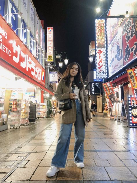 Hong Kong Fashion Street, Hongkong Outfit Travel, Ootd Korean Style Casual, Baguio Outfit, Hongkong Outfit, Japan Ootd, Ootd Korean Style, Asian Photography, Hong Kong Fashion