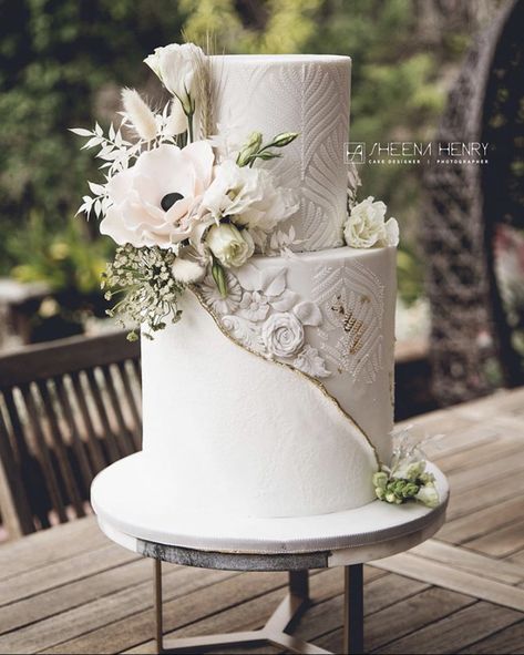 Wedding Cake Simple Elegant, Beautiful Wedding Cake, Pretty Wedding Cakes, Creative Wedding Cakes, Elegant Birthday Cakes, Wedding Cake Photos, Dream Wedding Cake, Luxury Wedding Cake, Romantic Wedding Cake