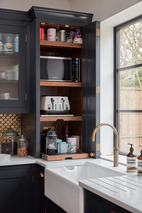 Tea Cupboard, Cupboard Living Room, Dresser In Living Room, Herringbone Kitchen, Corner Cupboard, Kitchen Remodel Design, Kitchen Corner, Kitchen Dinning, Kitchen Extension