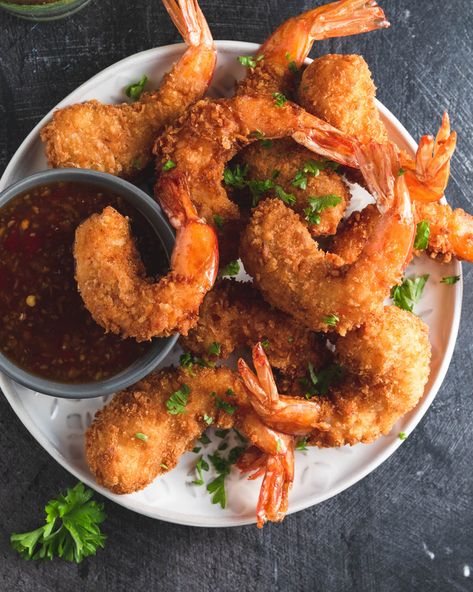 The Best Crispy Coconut Prawns(Shrimp) - Bakes by Chichi Continental Cuisine, Coconut Prawns, Prawn Dishes, Food Reference, Crispy Shrimp, Meat Diet, Prawn Shrimp, Baked Shrimp, Sweet Chilli Sauce