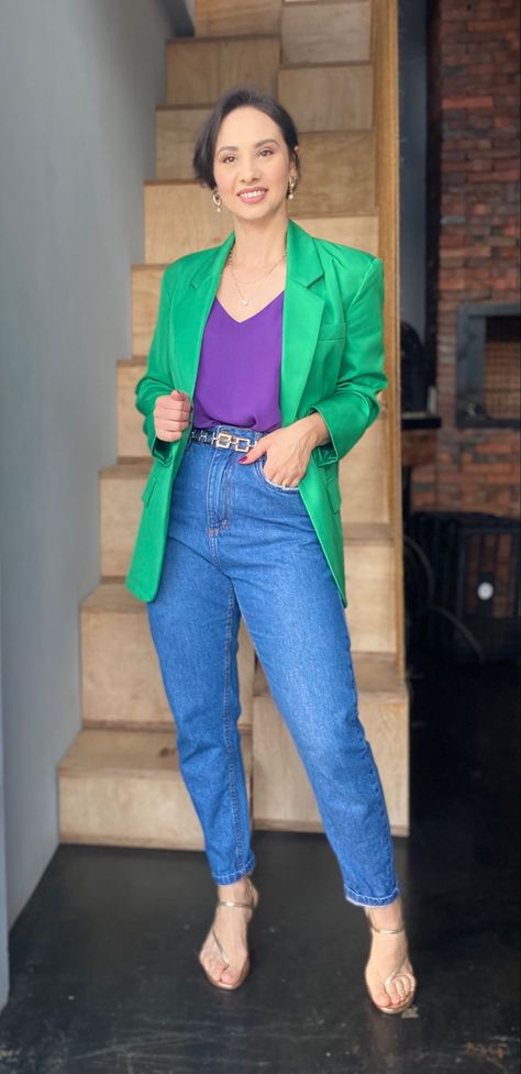 Outfits Con Blazer Verde, Blazer Verde Outfits Mujer, Look Blazer Verde, Cami Outfits, Blazer Verde, Looks Pinterest, Color Blocking Outfits, Outfit Mujer, Green Blazer