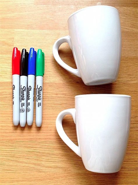 Personalised mugs for Father's day via Toby & Roo :: daily inspiration for stylish parents and their kids. Father's Day Craft Ideas, Father's Day Craft, Gifts From Kids, Sharpie Mug, Mug Crafts, Personalised Mugs, Diy Mugs, Painted Mugs, Fathers Day Mugs