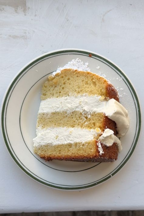 Three layers of vanilla sponge cake, a vanilla milk soak, and vanilla bean mascarpone whipped cream, this Vanilla Layer Cake is a moist and soft and full of vanilla flavor. Pretzel Bread Pudding, Almond Layer Cake, Vanilla Layer Cake, Mascarpone Cake, Pretzel Bread, Raspberry Rhubarb, Mascarpone Frosting, Bean Cakes, Vanilla Sponge Cake