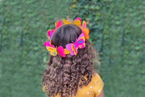 Butterfly Crown | Inspiration| ASTROBRIGHTS Butterfly Crown Diy, Crown Templates, Crown Inspiration, Crown Diy, Butterfly Crown, Paper Crafts Magazine, Spring Butterfly, Diy Crown, Monthly Crafts