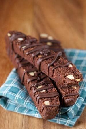 Gluten Free Biscotti Recipe, Chocolate Biscotti Recipe, Gluten Free Biscotti, Chocolate Biscotti, Cookies Gluten Free, Gluten Free Christmas, Biscotti Recipe, Gf Desserts, Gluten Free Sweets