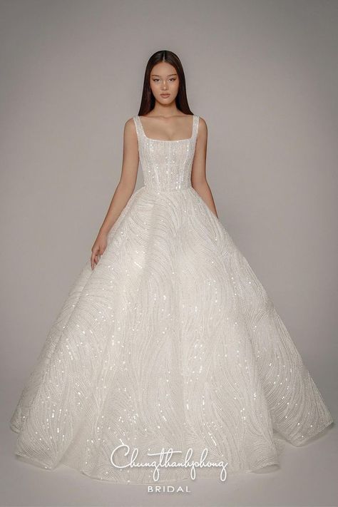 Randy Fenoli Wedding Dress Collection 2022, Square Neck Princess Wedding Dress, Square Neck Wedding Dress Ball Gowns, Ballgown Dresses, Square Neck Wedding Dress, Tulle Ball Gown Wedding Dress, Korean Wedding Dress, Stylish Wedding Dresses, Pretty Wedding Dresses