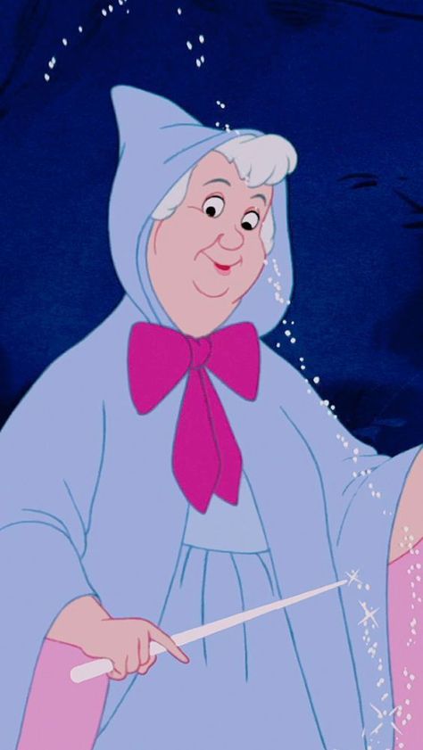 Old Disney Characters, Cinderella Wallpaper, Cinderella Fairy Godmother, Cinderella Art, Disney Parque, Doraemon Cartoon, Disney Gif, Film Disney, Disney Fanatic