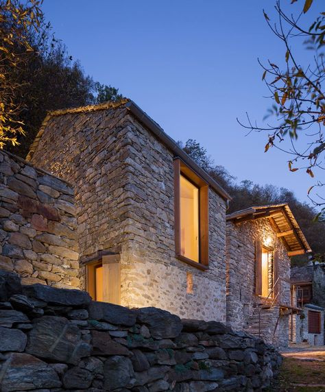 Mountain Stone House - Picture gallery Architecture Renovation, Stone Building, Rural House, Stone Architecture, Farm Buildings, Traditional Building, Concrete Structure, Mountain Village, Stone Houses