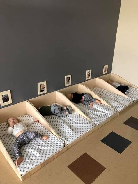 Daycare Room Design, Infant Room Daycare, Daycare Setup, Home Daycare Ideas, Daycare Rooms, Kindergarten Interior, Daycare Decor, Daycare Design, Daycare Room