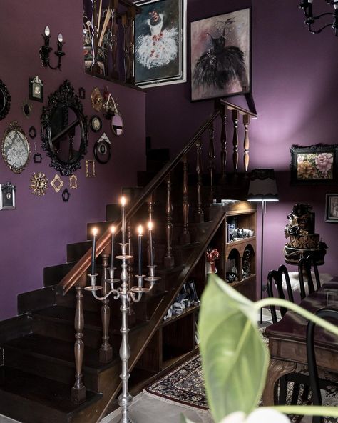 Gothic House Inspiration, Bedroom Inspirations Gothic, Romantic Gothic Bedroom Ideas, Romantic Gothic Home Decor Victorian, Whimsy Gothic Bedroom, Purple Witchy Room Aesthetic, Dark Eclectic Color Palette, Magic Home Decor, Purple Whimsigoth Room