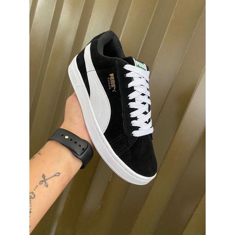 Puma Original, Puma Suede, Puma Sneakers, Suede Sneakers, Things To Buy, E Design, Fashion Shoes, Athletic Shoes, Lookbook