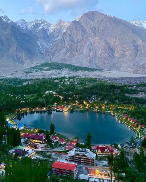 Skardu Aesthetic, Pakistan Culture Aesthetic, Beautiful Places In Pakistan, Pakistan Aesthetic, Pakistan Country, Images Of Love, Pakistan Pictures, Pakistan Tourism, Pakistan Places