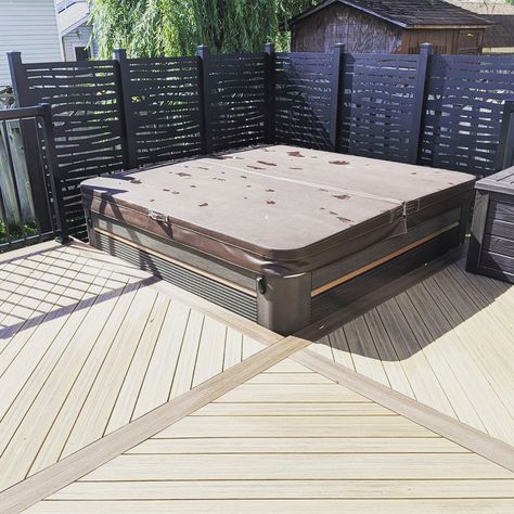 Deck With Privacy Screen, Deck With Privacy, Backyard Hot Tub, Hot Tub Ideas, Hot Tub Backyard, Backyard Designs, Tub Ideas, Decorative Screens, Deck Design