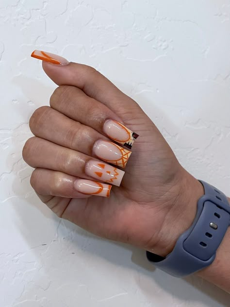 Long Square Acrylic Nails Orange, Square Halloween Nail Designs, Orange French Tip Halloween Nails, Cute Simple Halloween Nails Short, Halloween Nail Designs Orange, Square Nails Halloween, Orange Nails French Tip, Halloween Square Nails, Halloween Orange Nails