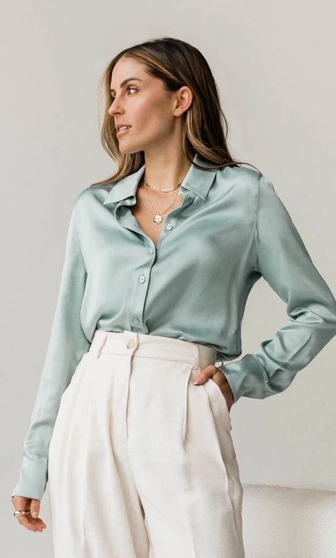 12 Spring Outfit Essentials - Blush & Pearls Sage Blouse Outfit, Green Silk Blouse Outfit, Green Blouse Outfit, Silk Blouse Outfit, Silk Shirt Outfit, Satin Bluse, Formal Suit, Looks Street Style, Elegantes Outfit