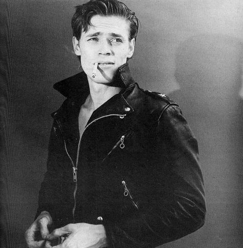 Willem Dafoe, 1981 // "There's a real wisdom to not saying a thing." Willem Dafoe, Cartoon Tv Shows, Williams James, Movies And Series, Marlon Brando, Prime Video, Favorite Celebrities, Cool Kids, Actors & Actresses