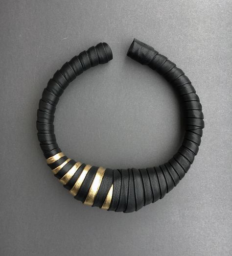 new collection 2017, chocker in gold and black leather, by AMCardillo design Minimal Jewelry Design, Black Leather Jewelry, Unusual Necklace, Contemporary Jewelry Design, Leather Jewellery, Horn Jewelry, Leather Bangle, Cord Jewelry, Wooden Necklace