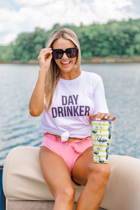 Lake Outfits, Lake Outfit Summer, Boat Outfit, Summer Graphic Tees, Edgy Minimalist, Group Cruise Shirts, Summer Day Outfits, Lake Outfit, Boat Days