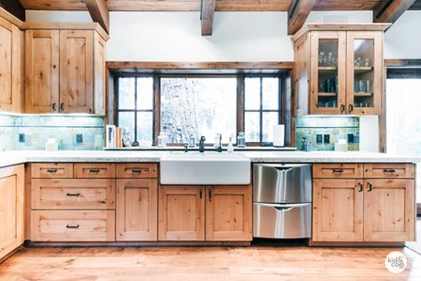 Tahoe Kitchen, Lake Tahoe Snow, Tahoe Snow, Chalet Kitchen, Mountain Home Interiors, Big Bear Cabin, Lifestyle Blog Design, Bear Cabin, Wood Bunk Beds