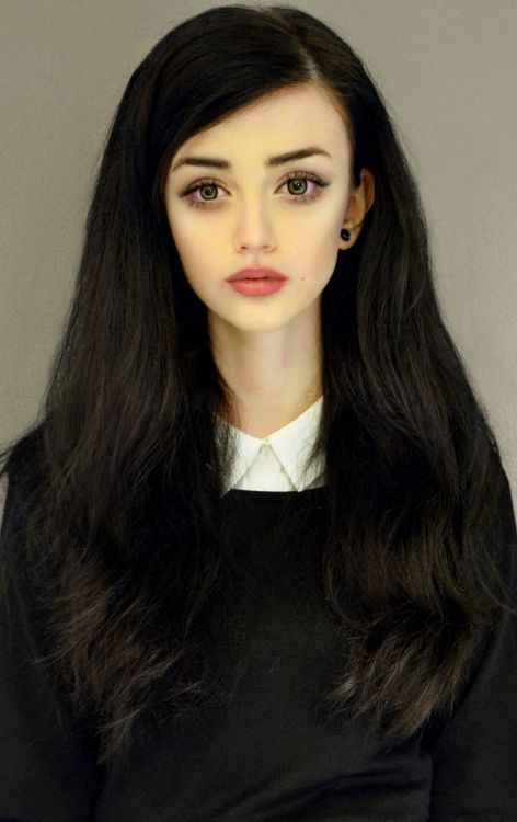 Lena Duchannes (Beautiful Creatures) Mila Mortice Lena Duchannes, Eye Enlarging Makeup, Makeup For Round Eyes, Big Eyes Makeup, Korean Beauty Tips, Doll Eye Makeup, Korean Eye Makeup, Hair Color Pastel, Beautiful Long Hair