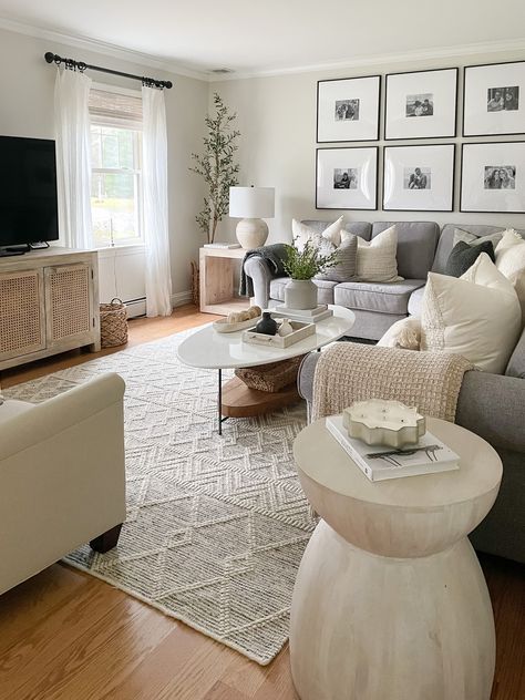 Condo Living Room, Apartment Decoration, Cosy Living Room, Small Living Room Decor, Condo Living, Neutral Living Room, Decor Home Living Room, Apartment Inspiration, Living Room Decor Apartment