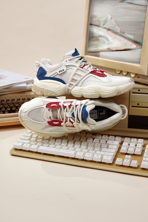 John Foos, Shoes Photoshoot, Sneakers Street, Street Beat, Product Styling, Fila Shoes, Shoes Photo, Boxing, Still Life