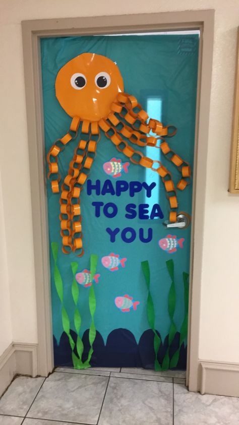 Ocean Theme Preschool Classroom Door, Fish Classroom Decorations, Sea Animals Classroom Decor, Under Water Classroom Decoration, Jelly Fish Door, Summer Ideas For Classroom Doors, Dolphin Door Decorations Classroom, Jellyfish Classroom Theme, Jellyfish Classroom Door Decoration