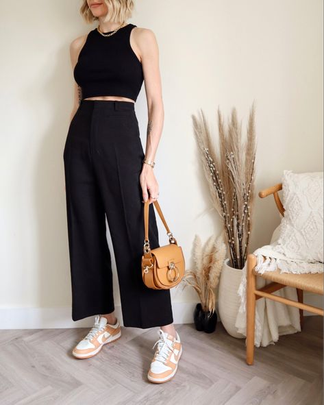 Black Chic Summer Outfits, Black Crop Trousers Outfit, Black Trouser Outfit Summer, Black Linen Culottes Outfit, Black Tank Summer Outfit, Crop Black Pants Outfit, Wide Leg Pants And Crop Top Outfit, Black Cullotes Outfits Casual, Black Summer Pants Outfit