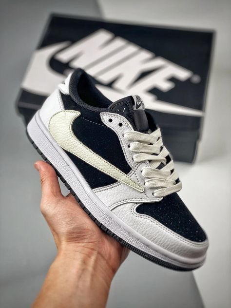 Nike low tops