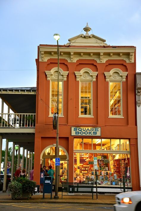 Square Books, Oxford, MS Oxford Mississippi Aesthetic, Mississippi Aesthetic, American Town, Ole Miss Football, South Usa, Oxford Mississippi, Oxford Ms, School Edition, Dorm Sweet Dorm