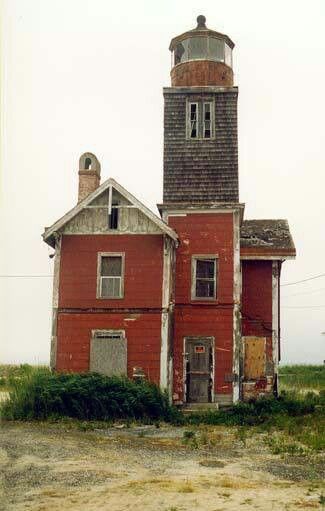 Abandoned lighthouse, Mispillion, Delaware Delaware History, Abandoned Lighthouse, Lighthouse Inspiration, Lighthouse Pictures, Beautiful Lighthouse, Beacon Of Light, Abandoned Mansions, Light Houses, Haunted Places