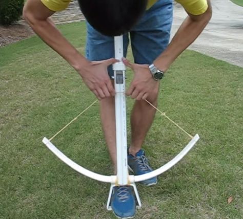 Build your own medieval crossbow from pvc pipe. The crossbow is a unique weapon that is actually is a combination of a hunting bow and a pistol. Crossbows Medieval Crossbow, Survival Bow, Diy Crossbow, Cross Bow, Crossbow Hunting, Pvc Pipe Projects, Diy Survival, Pvc Projects, Survival Quotes