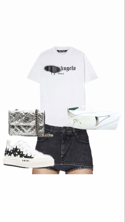 School Shoes Aesthetic, Aesthetic School Life, Amiri Outfit, Organization School Supplies, School Work Aesthetic, School Life Aesthetic, Outfits Aesthetic School, Aesthetic School Outfits, School Supplies Aesthetic