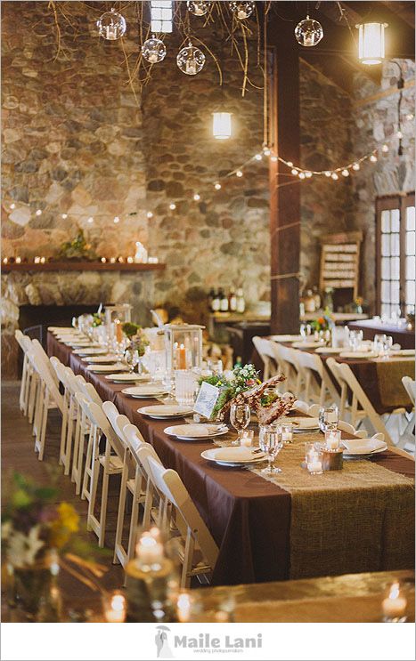 Rustic wedding decor. i like this rustic look Rustic Tablecloths, Burlap Table Runners, Brown Wedding, Brown Table, Wedding Table Settings, Park Weddings, Rustic Wedding Decor, Reception Decorations, Decoration Table