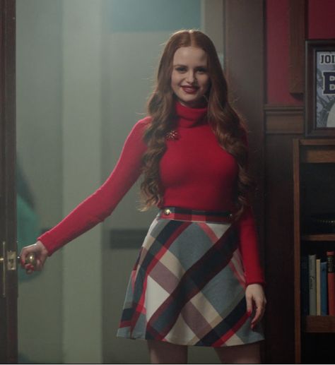 Cheryl Blossom - Riverdale "Chapter Nine: La Grande Illusions" Madeleine, Edgy Outfits, Cheryl Blossom Aesthetic, Cheryl Style, Riverdale Fashion, Cheryl Blossom Riverdale, Riverdale Cheryl, Cheryl Blossom, Fashion Tv