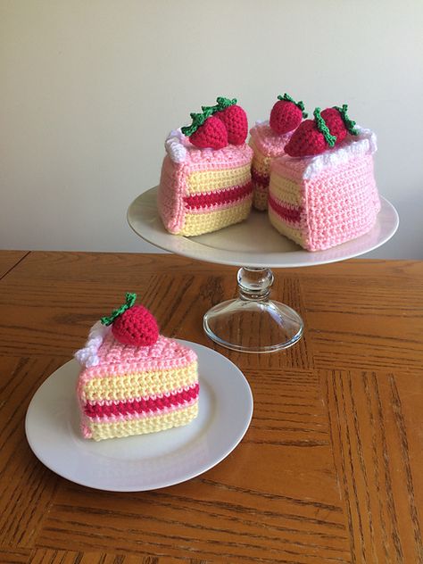 Crochet Cake, Crochet Toys Free Patterns, Crochet Toys Free, Crochet Fruit, Crochet Business, Crochet Design Pattern, Crochet Food, Crochet Kitchen, Fun Crochet Projects